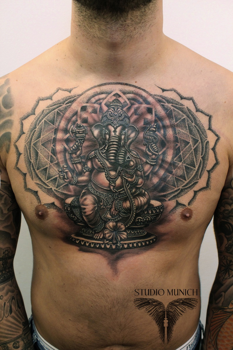 Tattoo Studio Munich » Henna, Dot Art, Ornamental, Maori