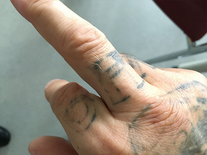 Thinking About A Tattoo? These 35 Pics Show How Tattoos Age Over Time |  Bored Panda